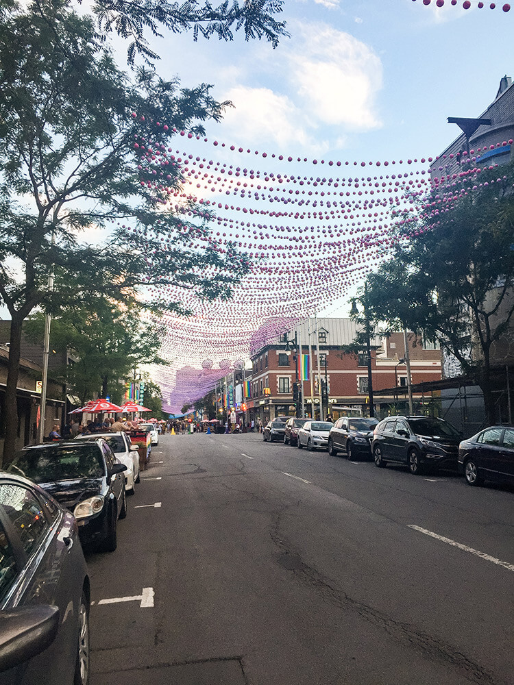 Rue Saint Catherine Montreal