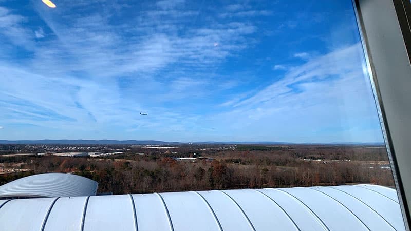 plane landing at Dulles airport as seen from the Udvar-Hazy observation tower