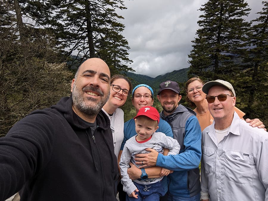 smoky mountain park selfie
