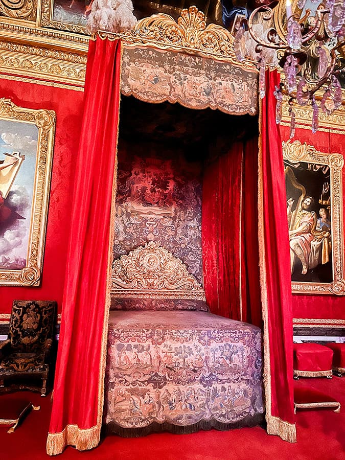 King Louis XIV bedroom